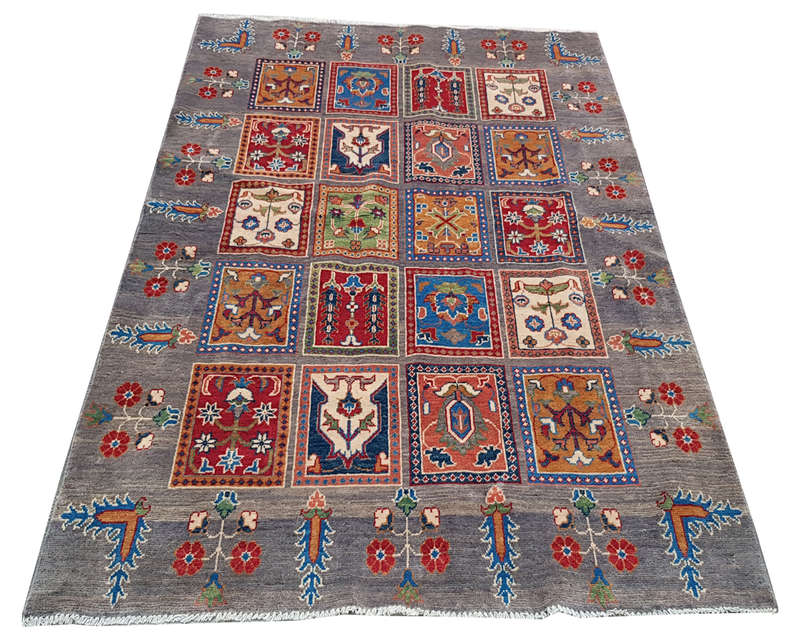 Beautiful Vintage style Ariana Carpet 200 x 153 cm