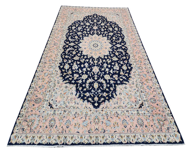 Top quality Isfahan Persian Carpet 350 x 246 cm