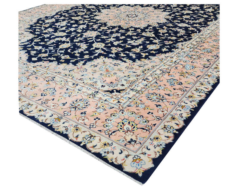 Top quality Isfahan Persian Carpet 350 x 246 cm