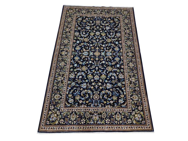 Premium quality Iranian Kashan Carpet 235 X 138 cm