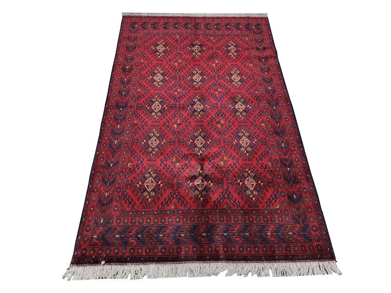 FINE QUALITY BELJIC CARPET 196 x 124 cm