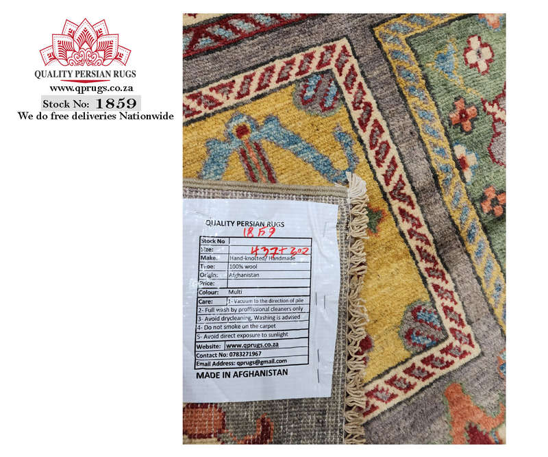 Fine Ariana Carpet 437 x 302 cm