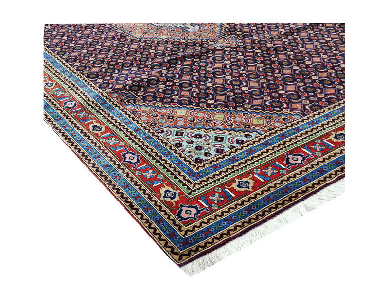 Fine Quality Hand-knotted Ardabil Carpet 300 x 200 cm