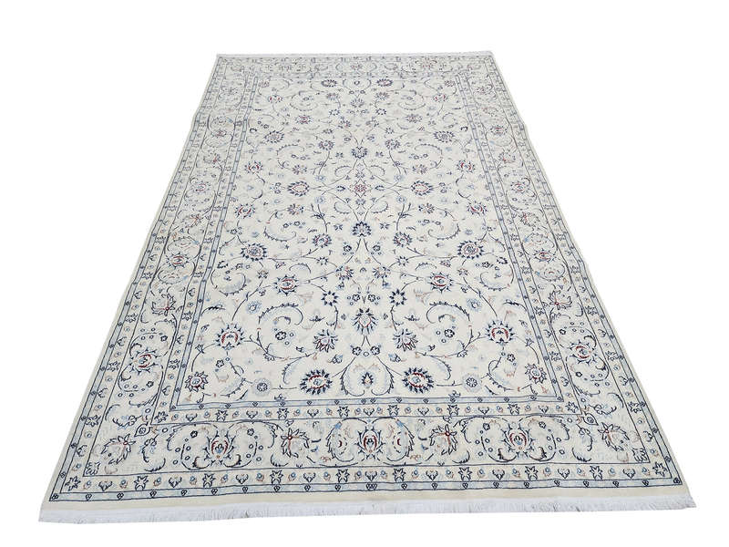 Incredible Fine Nain Persian Carpet 290 x 200 CM