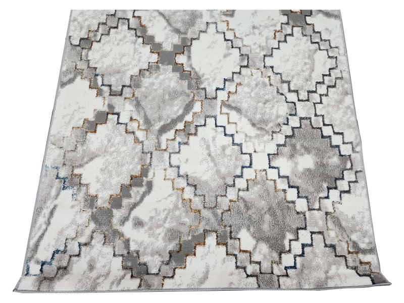 Gorgeous Machine Made Carpet 160 x 110 CM