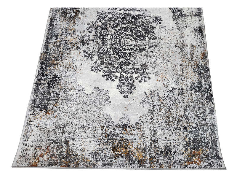 Stunning Vintage Style Carpet 170 x 120 CM