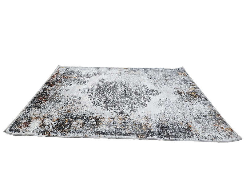 Stunning Vintage Style Carpet 170 x 120 CM