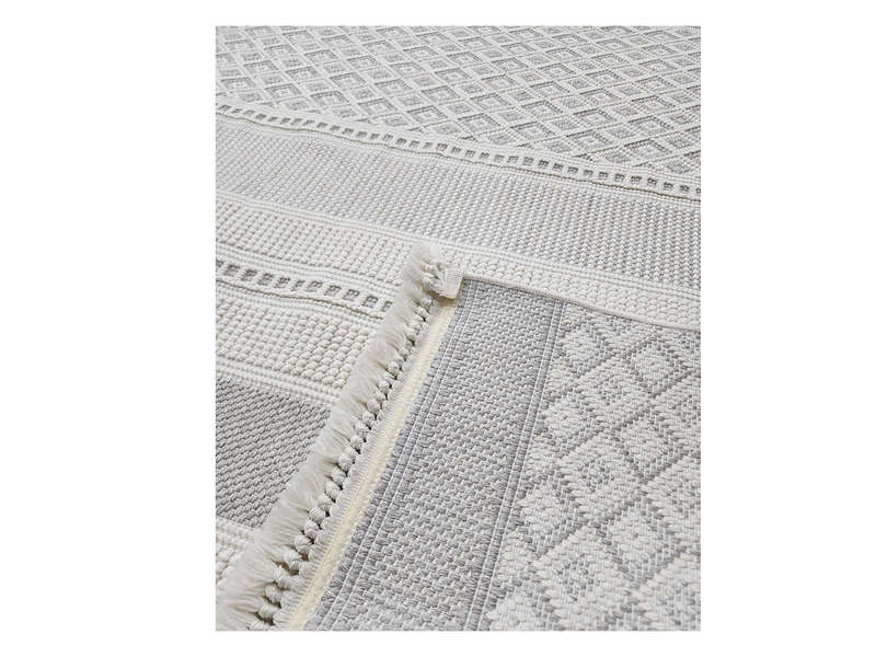 Beautiful cream Jute style carpet 290 x 200 cm