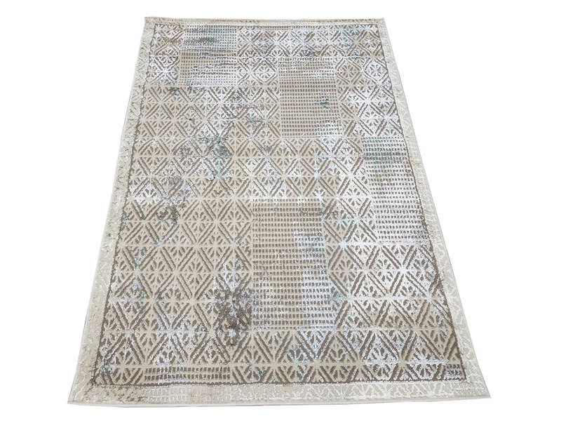 Beautiful Beige Machine Made Carpet 160 x 110 CM