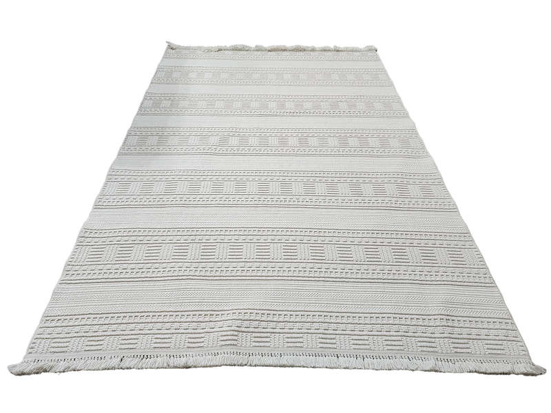 Beautiful Cream Machine Made Carpet 290 x 200 CM