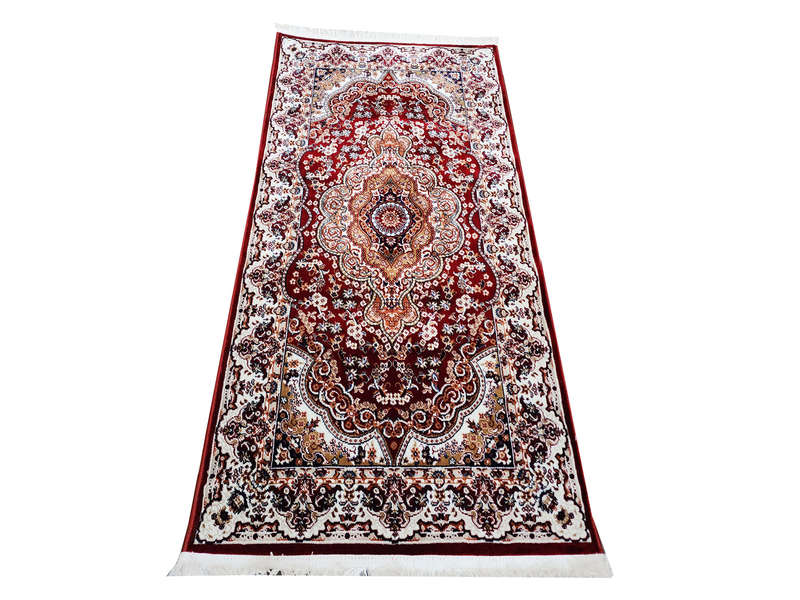Beautiful Persian Design Machine Made Carpet 150 X 80 CM