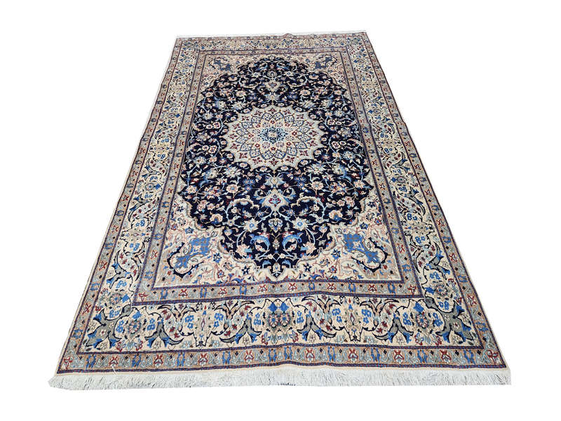 Incredible Fine Nain Persian Carpet 312 X 200 cm