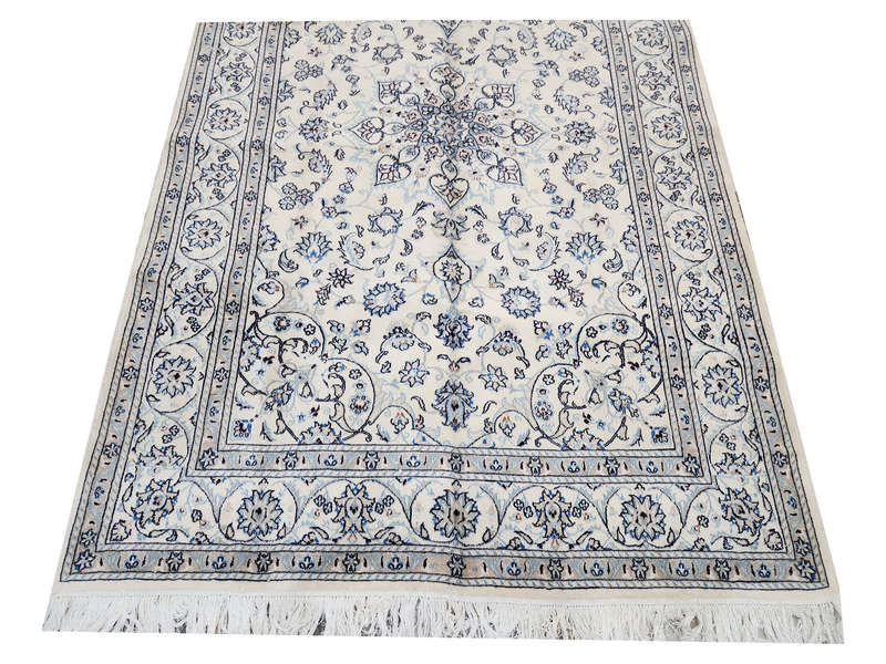 Fine Nain Persian Carpet 300 X 200 cm