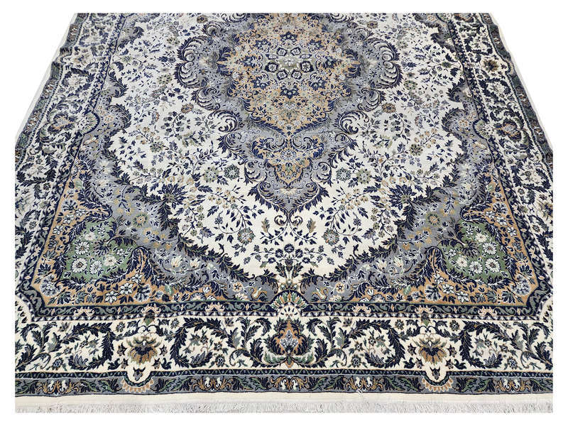 Beautiful Persian Machine Made Carpet 400 x 300 CM