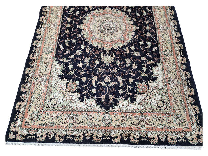 Stunning Second-Hand Machine Made Carpet 300 x 200 CM