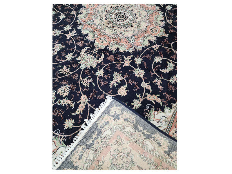Stunning Second-Hand Machine Made Carpet 300 x 200 CM