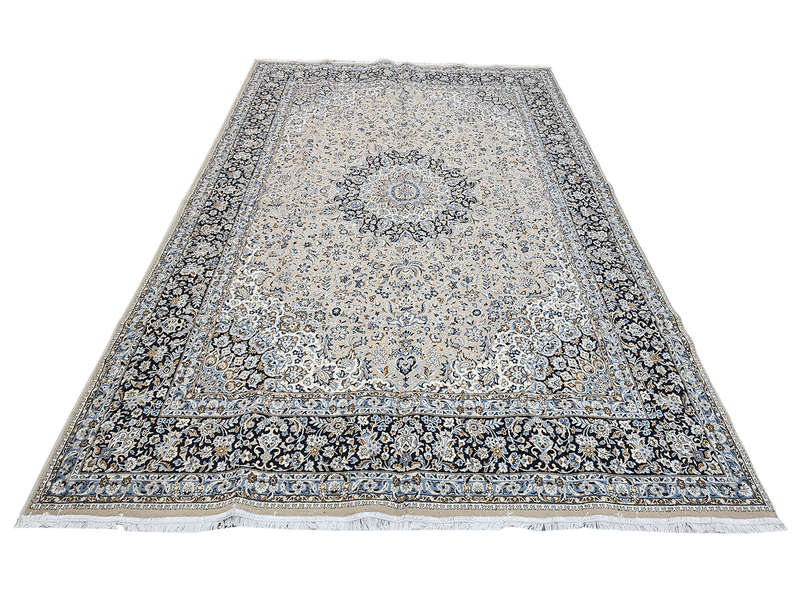 Beautiful Persian Kashan Machine Made Carpet 400 x 300 CM