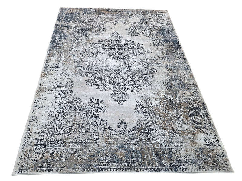 Beautiful Vintage Design Carpet 230 x 160 CM