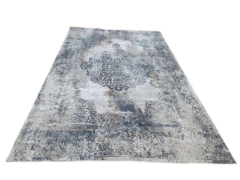 Stunning Vintage Style Machine Made Carpet 400 X 300 CM
