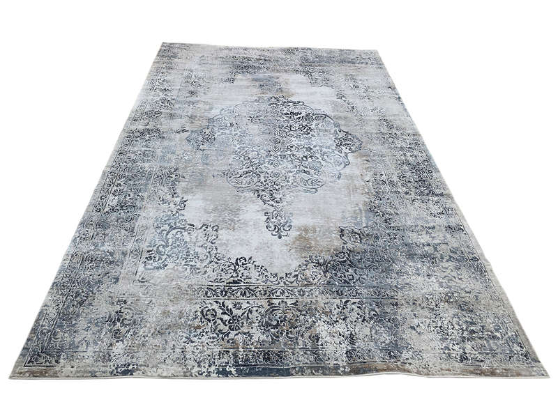 Stunning Vintage Style Machine Made Carpet 400 X 300 CM