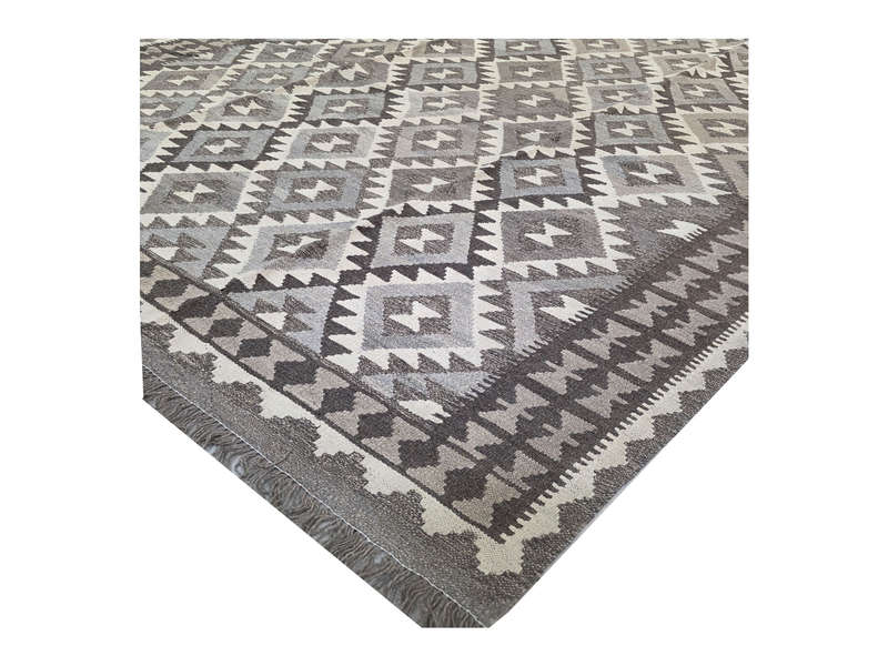 Fine Handwoven Natural Kilim 305 x 197cm