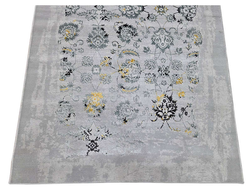 Fine Machine Made Carpet 230 x 160 CM