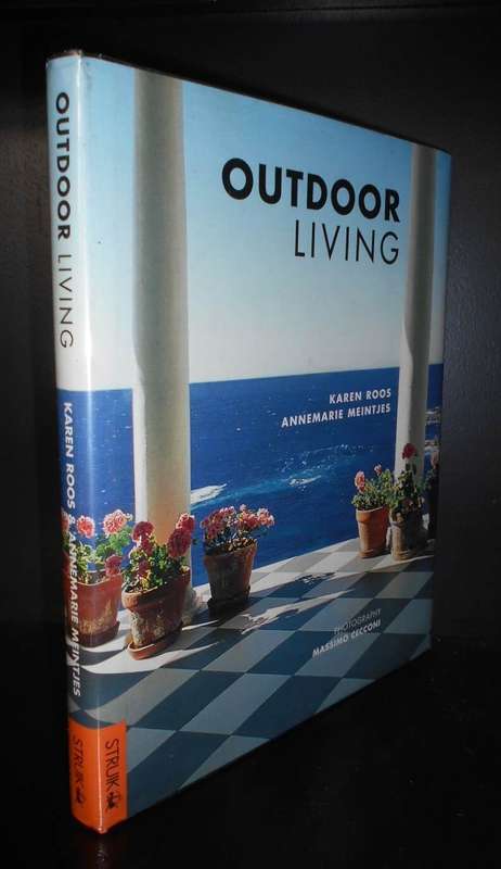 Outdoor Living - Roos, Karen & Meintjies, Annemarie