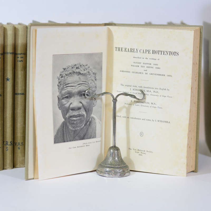 A Complete Set of the Van Riebeeck Society First Series. 50 Volumes - Various