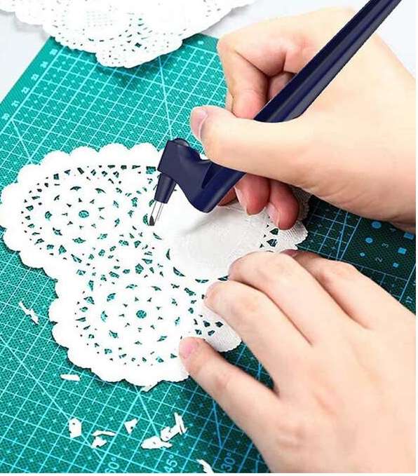 Craft Cutting Tool with Rotating Blade