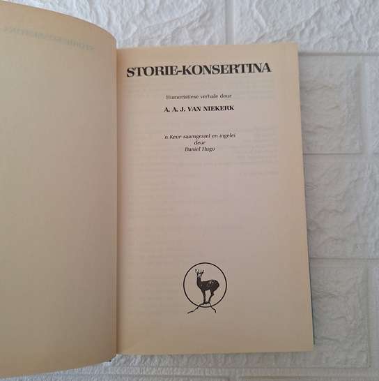 Storie - Konsertina - AAJ Van Niekerk