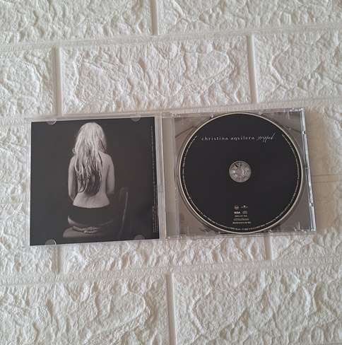 Christina Aquilera  Stripped