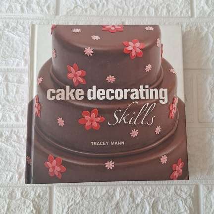 Cake Decorating Skills - Tracey Mann