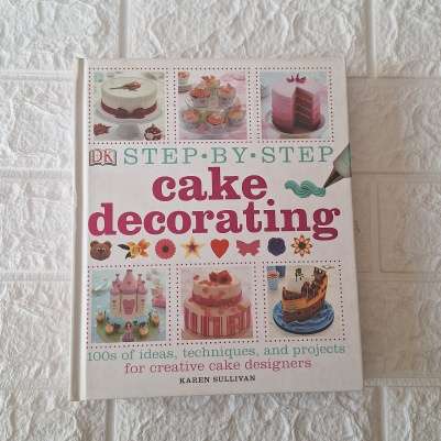 Cake Decorating  - Karen Sullivan