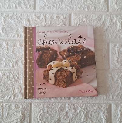 bake me I'm yours.... cupcake celebration - Lindy Smith