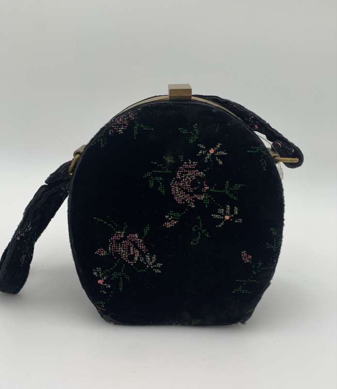 Black Clutch