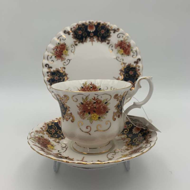 Royal Albert "Heritage" Trio