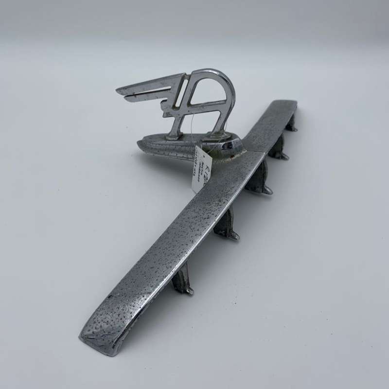 Austin Cambridge Hood Ornament