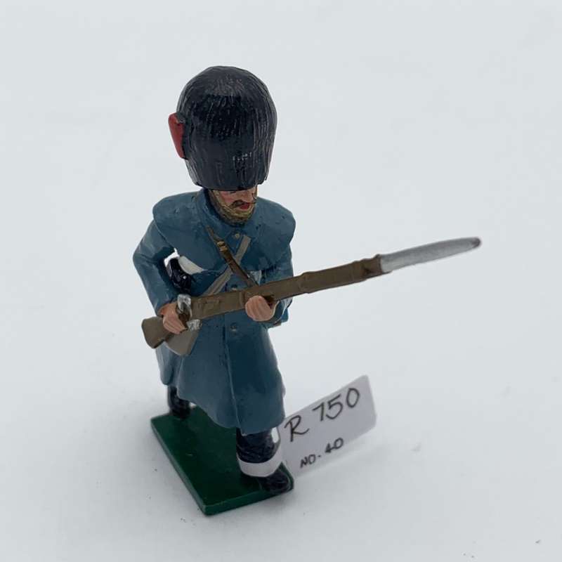 Tradition- British Grenadier Advancing with Rifle, Crimean War