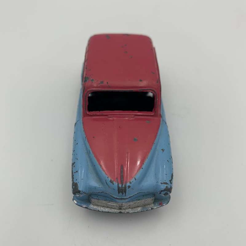Dinky Toy Hillman Minx No.154 (1955)