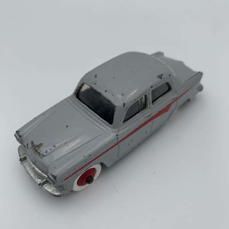 Dinky Toy Austin A105 Saloon No.176 (1958-59)