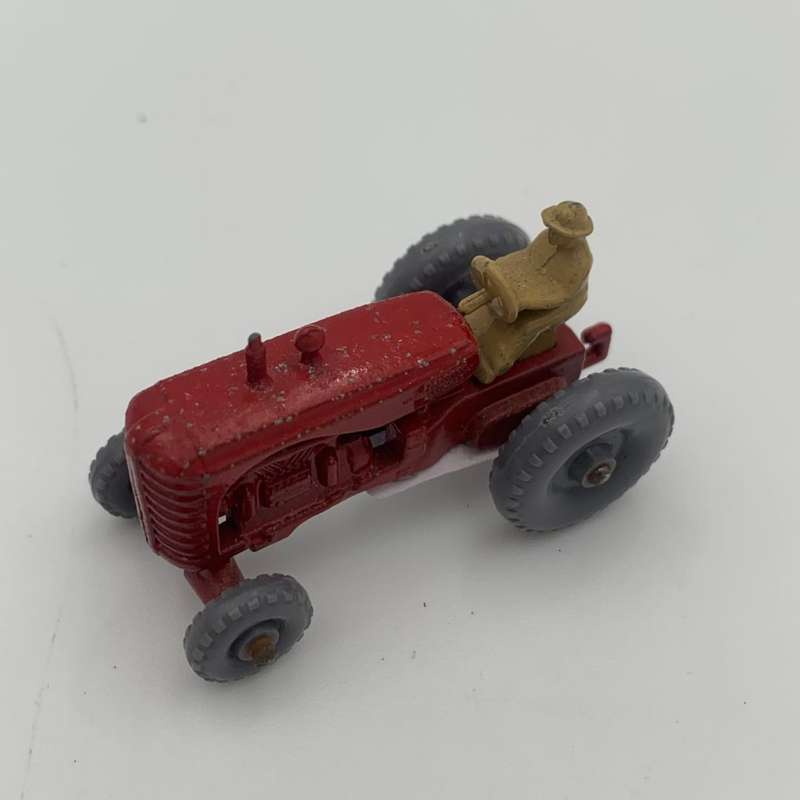 Massey Harris Tractor (MB4b) Matchbox