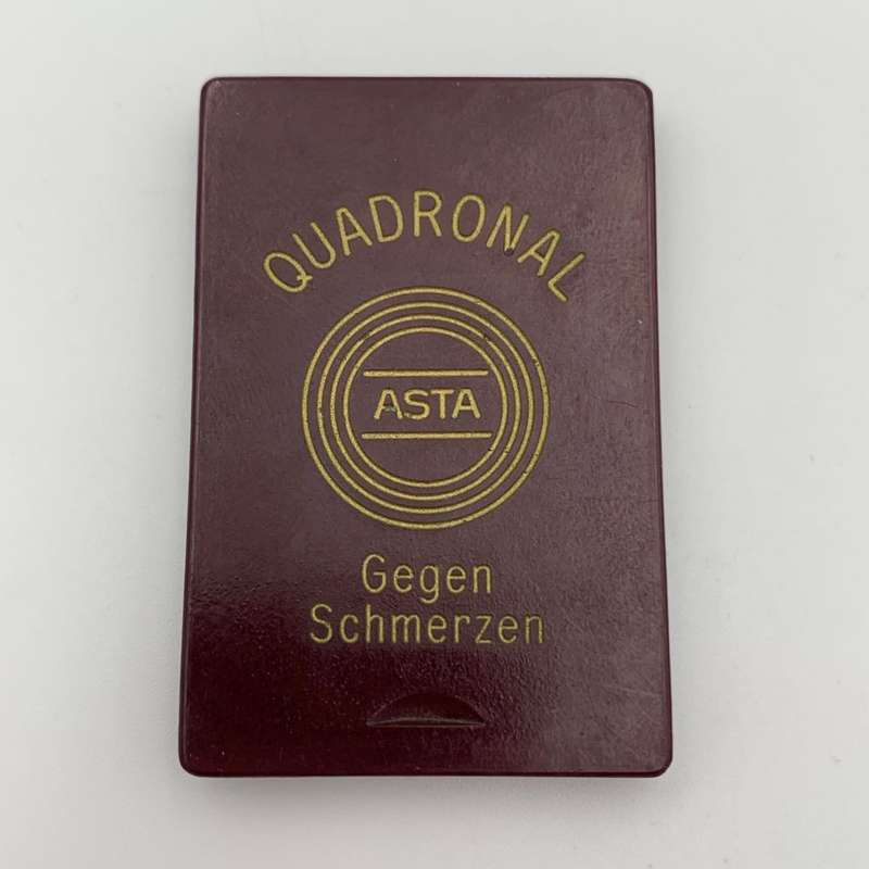Bakelite "Quadronal Asta"