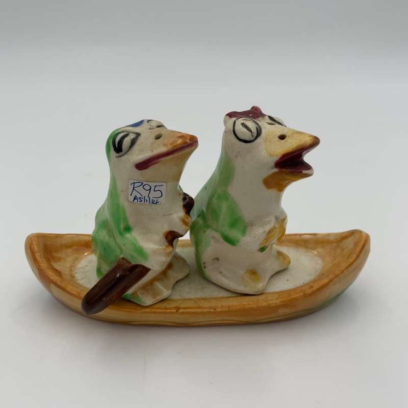 Frog Salt and Pepper Shakers