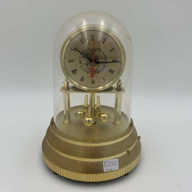 Quartz Golden Clock