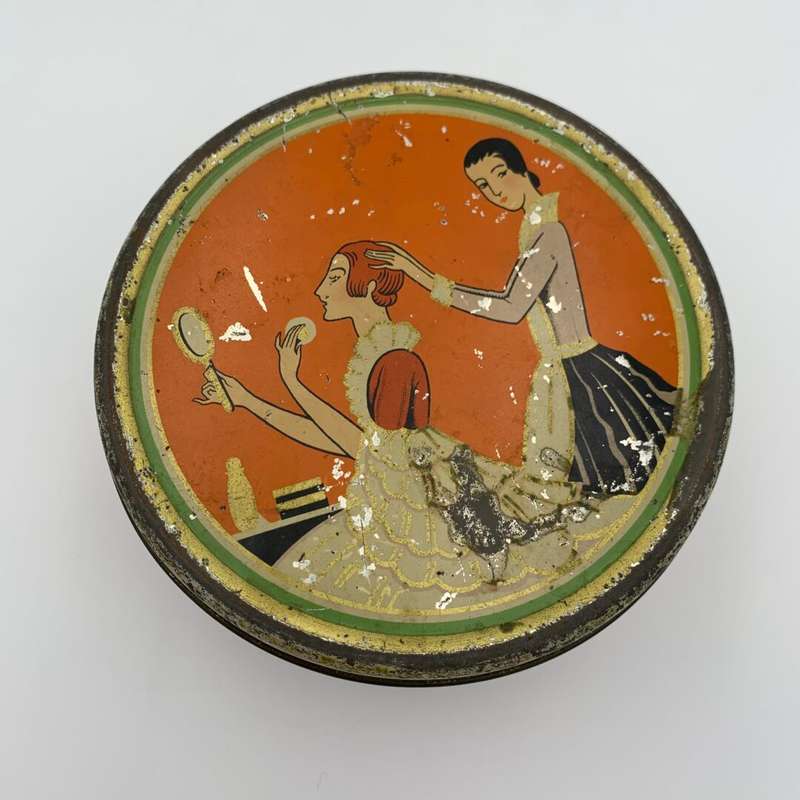 Three Flowers Dusting Powder Tin