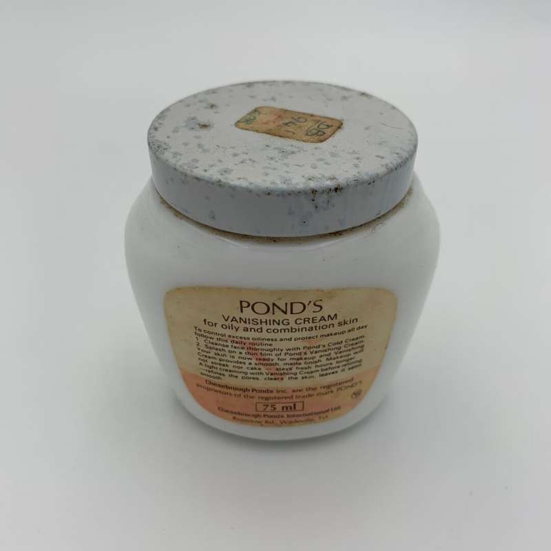 "Ponds" Vanishing Cream