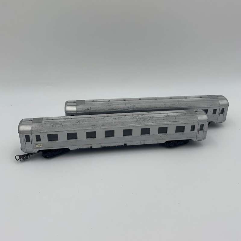 Piko SNCF Electric Loco + 2 Coaches