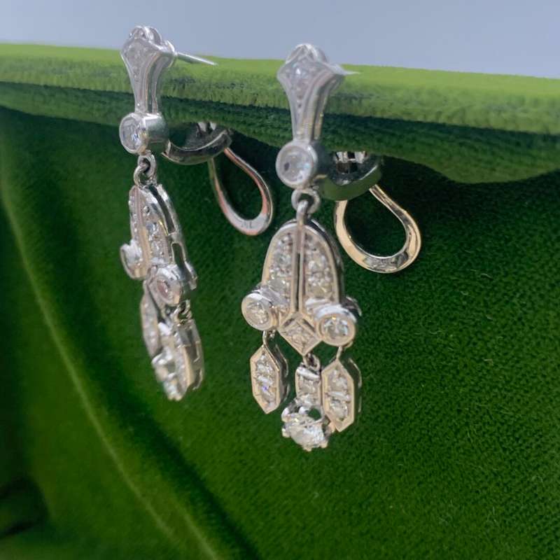 18ct Gold Diamond Earrings