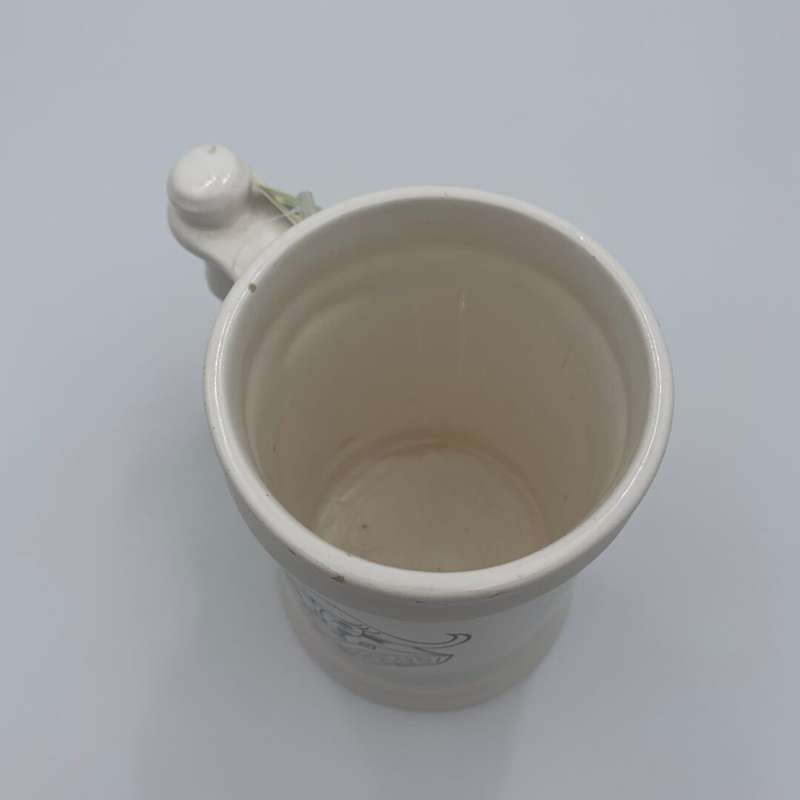 32 Batt Mug