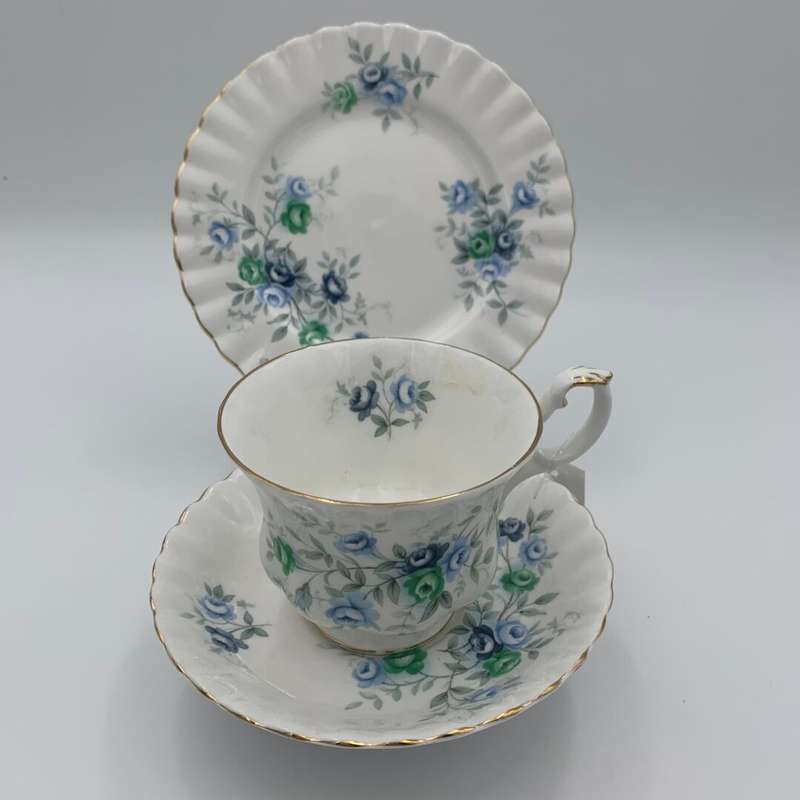 Royal Albert Inspiration Trio